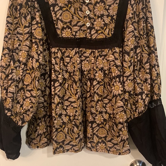 Cleobella Anthropologie Long Sleeve Top Rafi Lace Black Motif Size Medium NWT - Picture 13 of 16